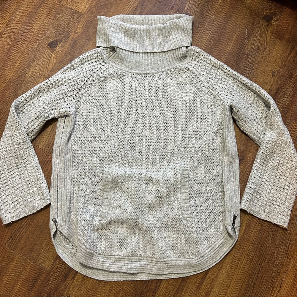 Max Studio Wide Cowl Neck Sweater Sz L